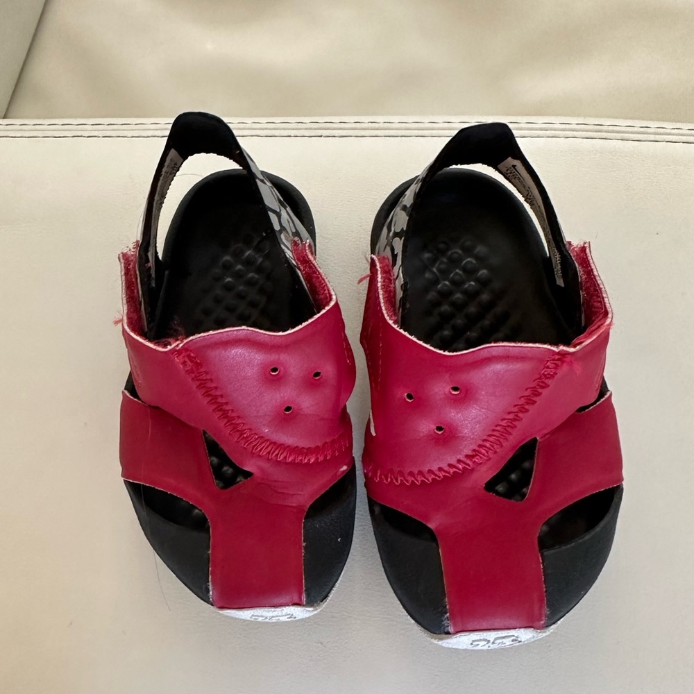 Nike -4C sandals